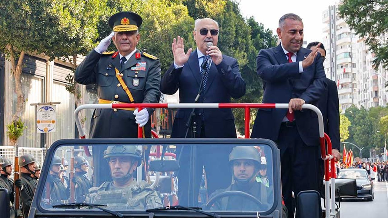 Adana’da Cumhuriyet’in 102. Yılı Coşkuyla Kutlandı