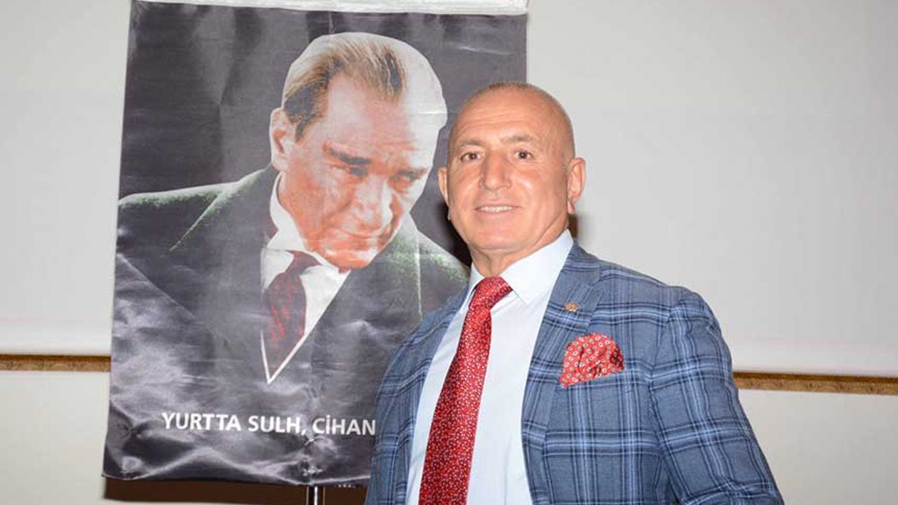 “Cumhuriyetin Işığıyla Aydınlanıyoruz”