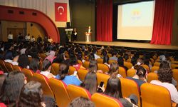 Sınava Girecek Öğrencilere Motivasyon Toplantısı