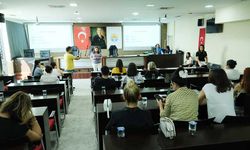 Adana Büyükşehir Belediyesi’nden Velilere Eğitim