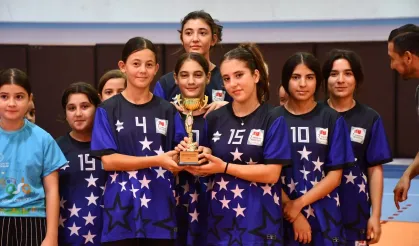 Antalya 75. Yıl Cumhuriyet Lisesi Birinci Oldu