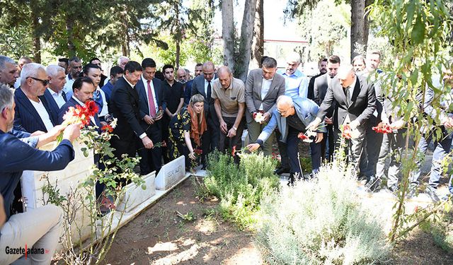 MHP Kurmayları, Ülkücüler ve Ailesi Recai Yıldırım'ı Mezarı Başında Andı