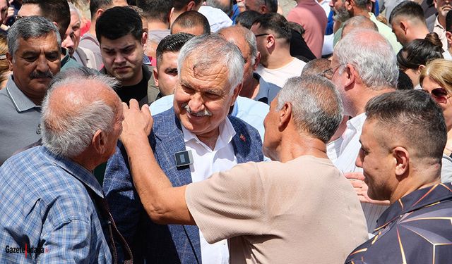 Başkan Karalar, Kendisine Sevgi Gösterisinde Bulunan Kalabalığa Bu Sözlerle Seslendi;