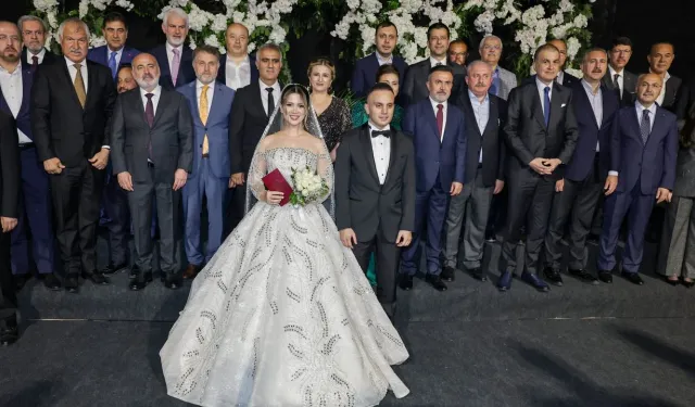 Oğlu Batuhan Dünyaevine Girdi