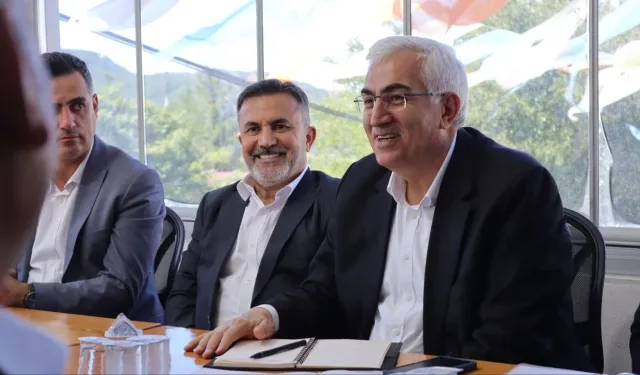 AK Parti Adana Teşkilatı 15 İlçeyi Ziyaret Etti