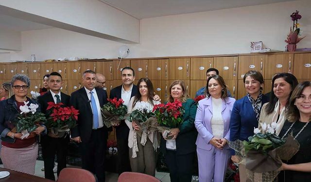 Başkan Vekili Geçer, Öğretmenler Gününü Nuray Karalar’ın Okulunda Kutladı