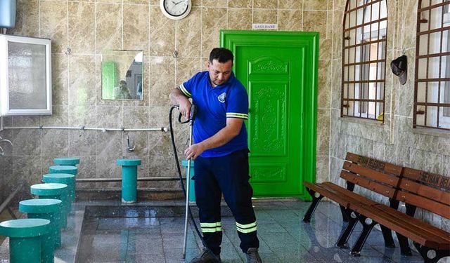 Seyhan’da İbadethaneler Pırıl Pırıl