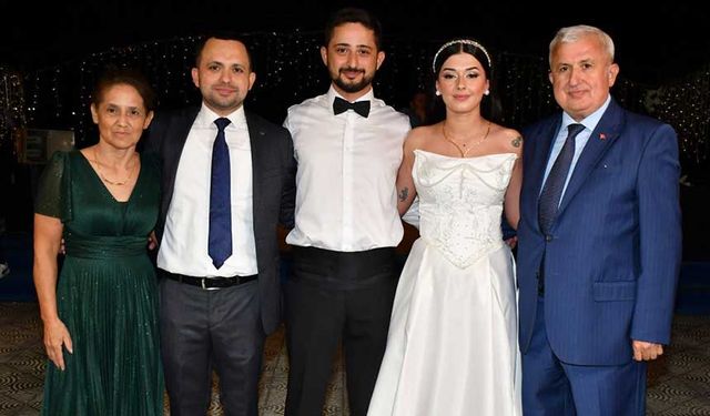 Kokaçya ve Çelik Ailelerinin Mutlu Günü: Adana’da Görkemli Düğün Buluşması