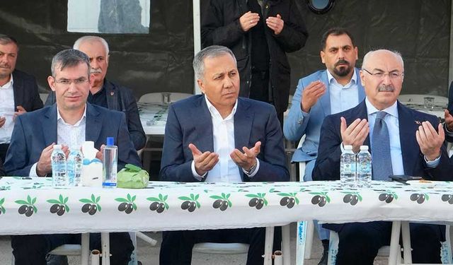 Bakan Yerlikaya ve Yardımcısı Sağlam Taziye Ziyaretinde Bulundu