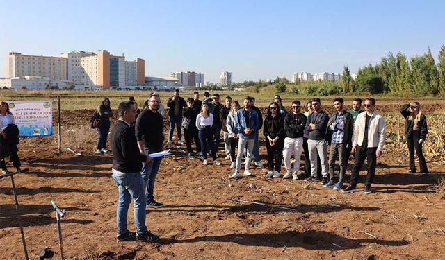 Çukurova Üniversitesi'nde “Sağlıklı Şehirler İçin Sağlıklı Topraklar” Sloganıyla Önemli Bir Etkinlik