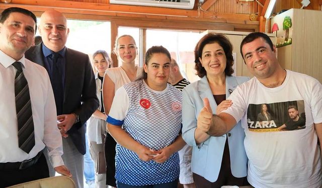 Özel Gereksinimli Çocuklarla buluştu