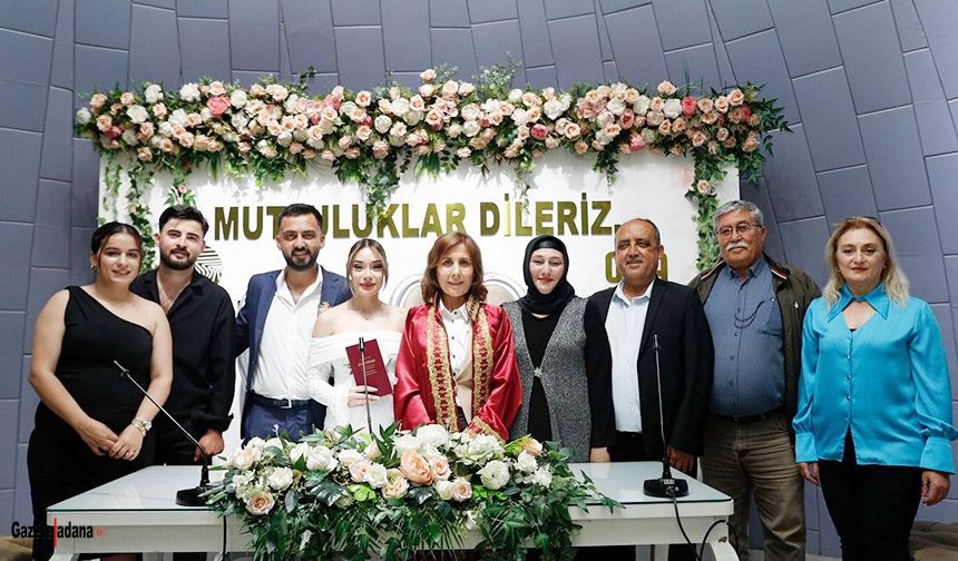Başkan Oya Tekin genç çiftlerin mutluluğuna ortak oldu