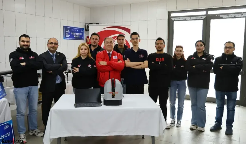 "Savunma sanayine kalifiye mühendis yetiştirmek için çaba harcıyoruz"