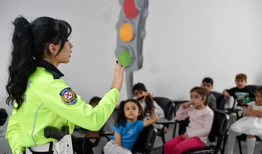 Seyhanlı Çocuklar ‘Trafik Eğitim Parkını’ Çok Sevdi