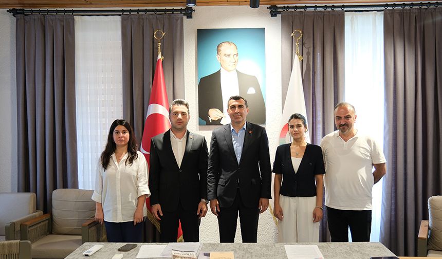 CHP'nin Ceyhan Belediye Başkan Vekili Adayı Av. Sevil Aydar Yıldız Oldu