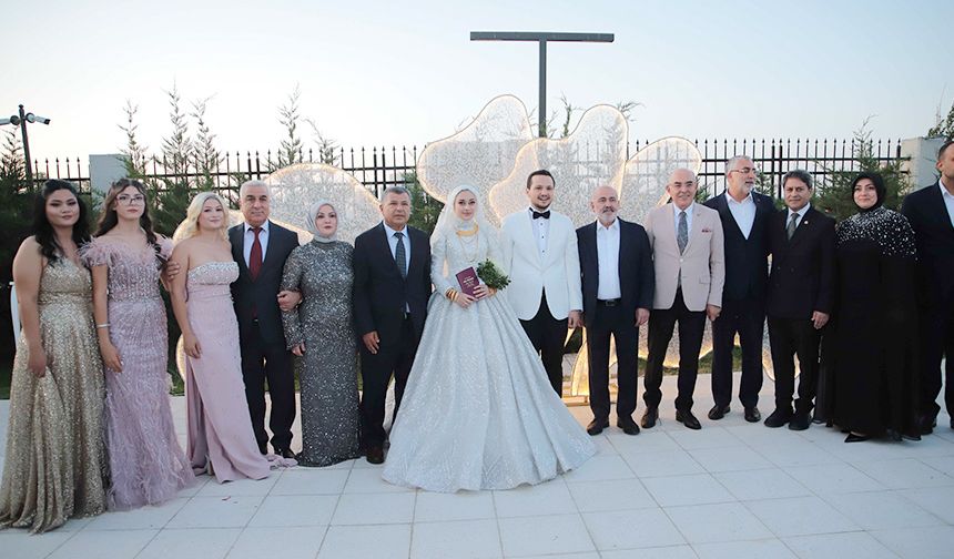 Tanrıöver ve Şahin Ailelerinin Mutlu Günü