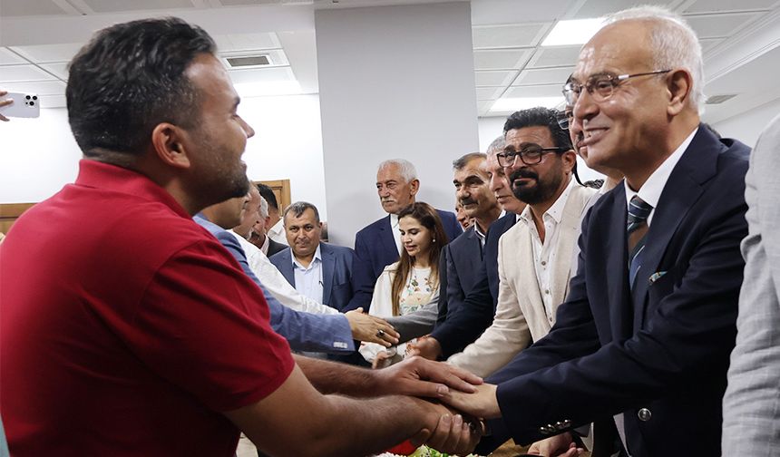 MHP Adana'da çıtayı yüksek tutuyor