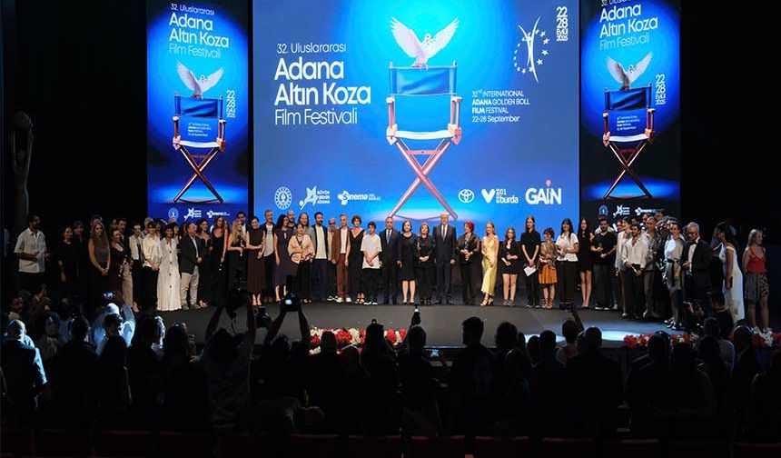 En İyi Film Ödülünü “O Da Bir Şey Mi” aldı