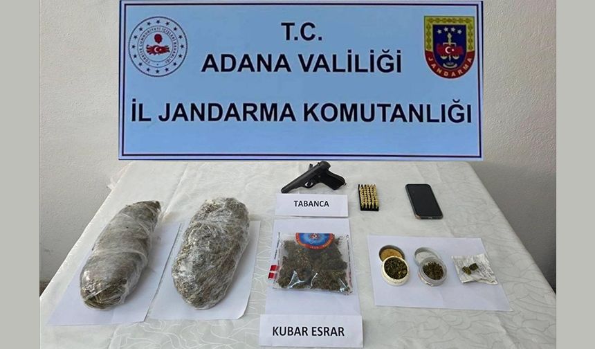 Evinde Bir Kilo Esrar İle Yakalandı