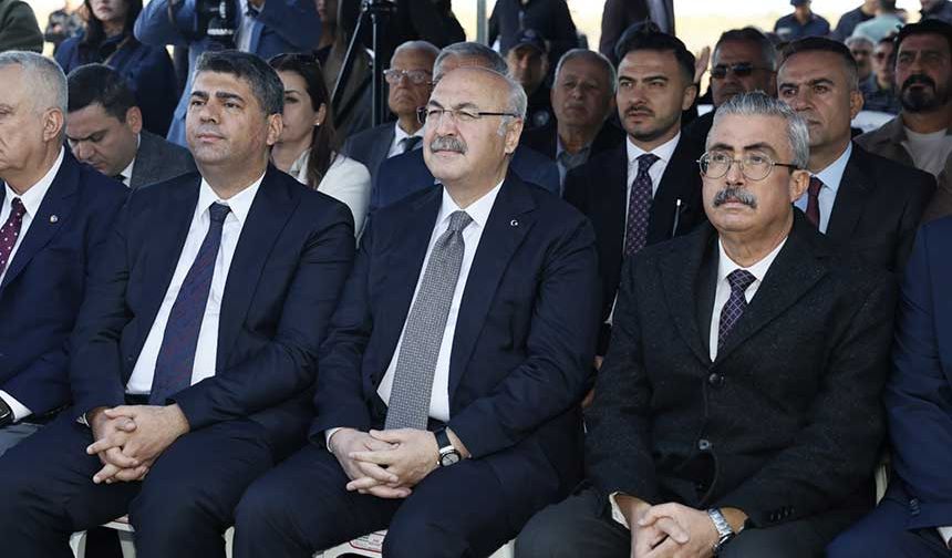 Vali Köşger Basın Mensupları İle Karataş Su Ürünleri OTB İle Sera OTB Alanlarını İnceledi