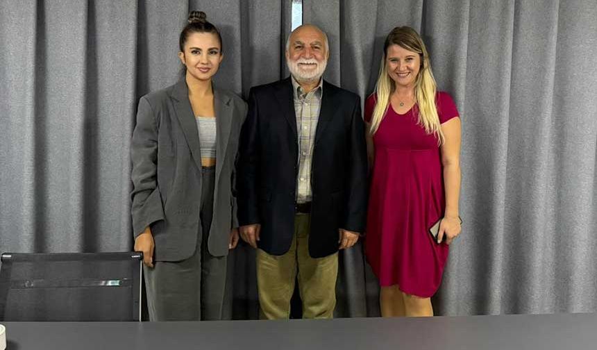 “Kelimelerle hayat bulan bir dostluk köprüsü kurduk”