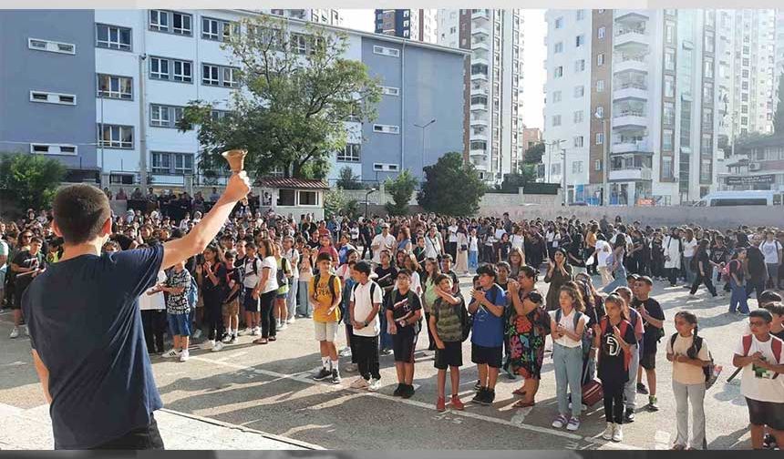 Adana’da 547 bin 59 öğrenci ders başı yaptı