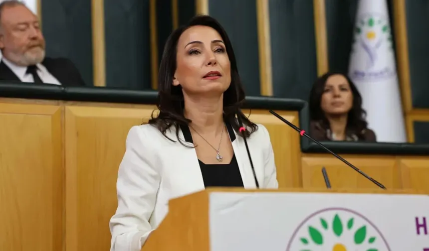 TBMM’de Çarpıcı Çıkış: “Humus’ta Alevilere Katliam Var, Dünya Seyrediyor”