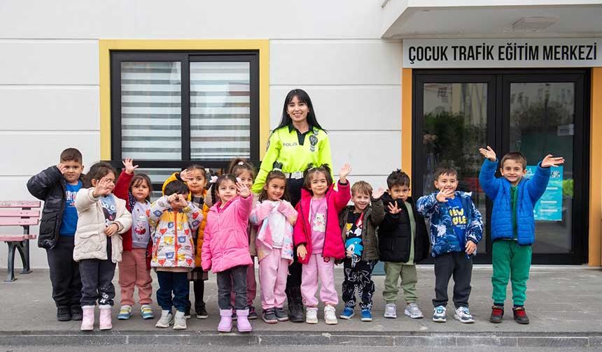 Çocuklara Trafik Kültürünü Seyhan Belediyesi Aşılıyor