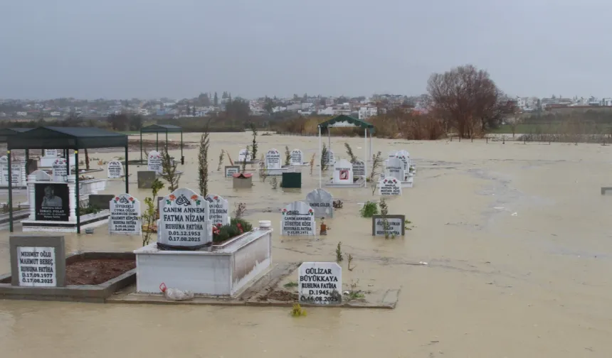 Kanal Taştı, Mezarlık Sular Altında