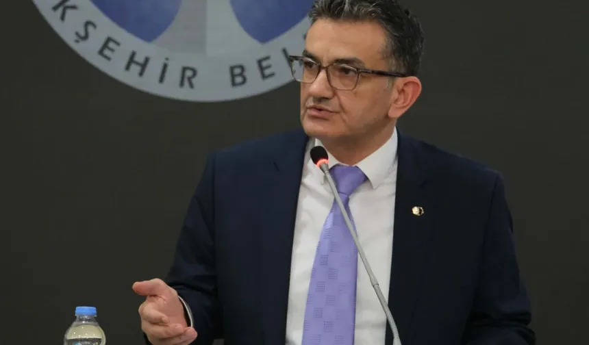 ÖZGÜR ALTIOK: “ZEYDAN KARALAR’IN GÖREVE İADESİNİ VE DİĞER ARKADAŞLARIMIZIN TAHLİYESİNİ BEKLİYORUZ”