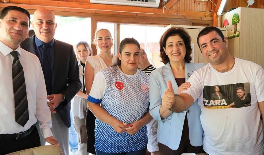 Özel Gereksinimli Çocuklarla buluştu