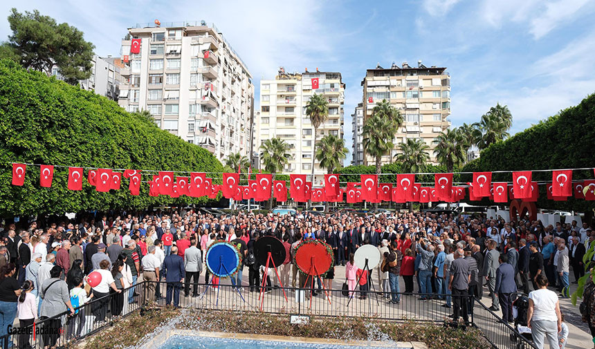 CHP'den Coşkulu ve Yoğun Katılımlı "Cumhuriyet" Kutlaması