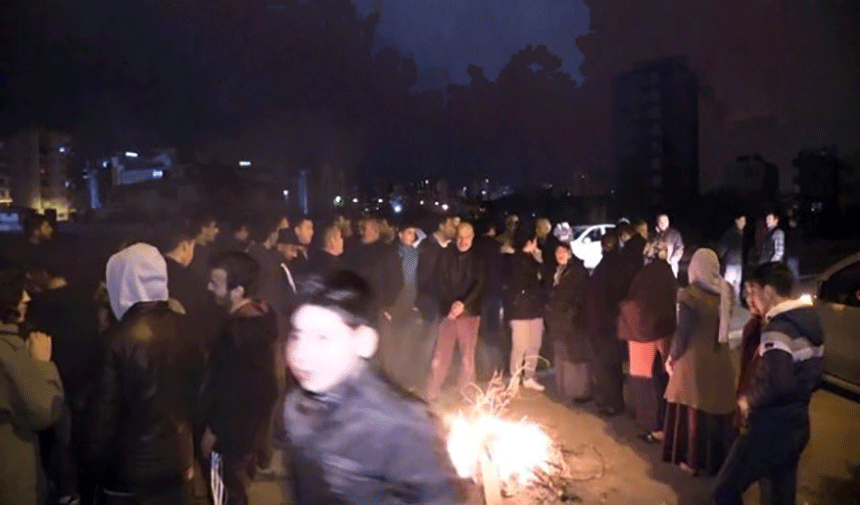 “Halk, Kendi Parasıyla Karanlığa Mahkum Edilemez”