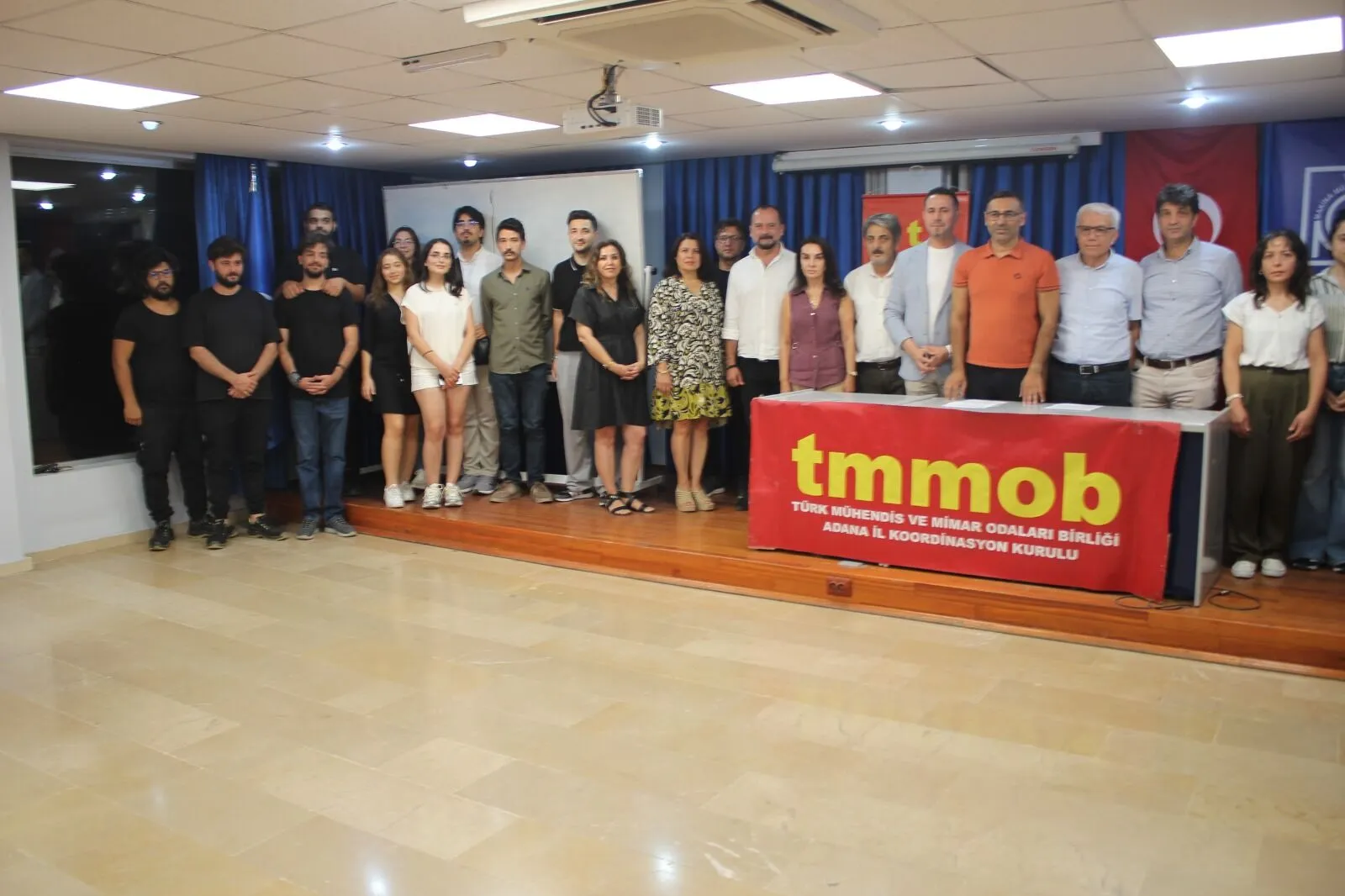 T M M O B 2