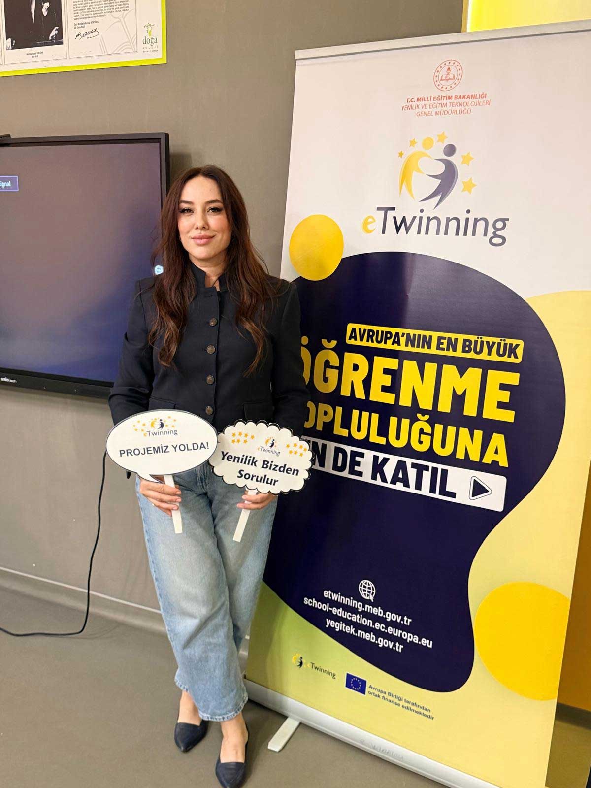 1 Adana Doğa Koleji İngilizce Bölüm Başkanı Aylin Tanlası