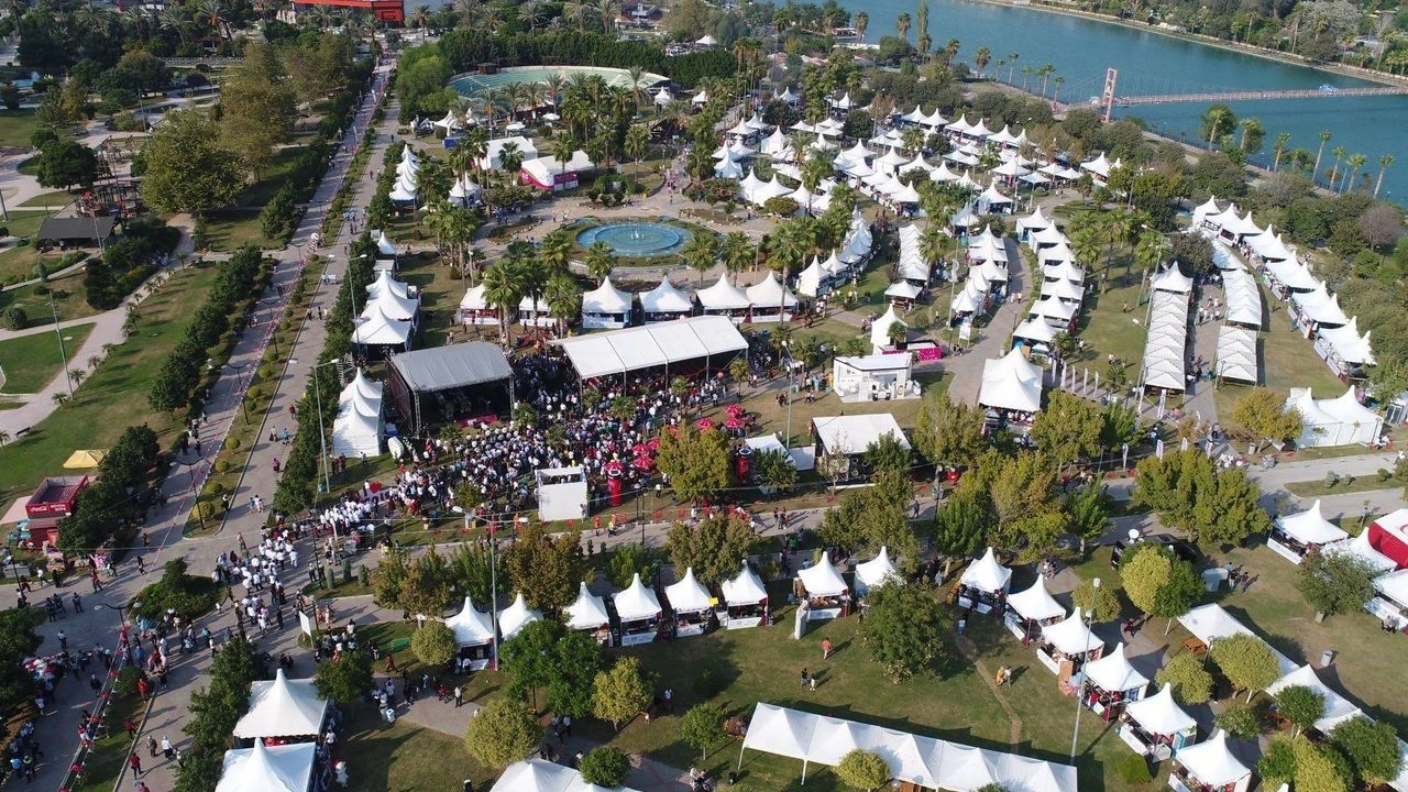Adana Vali Yavuz Lezzet Festivali Alan